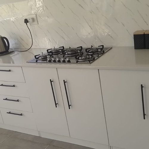 Custom kitchen units