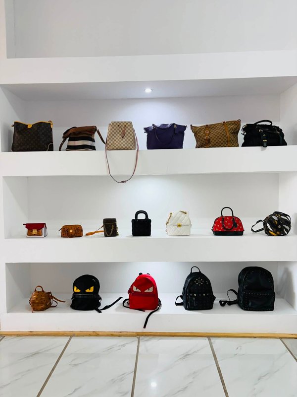 Store slide 2