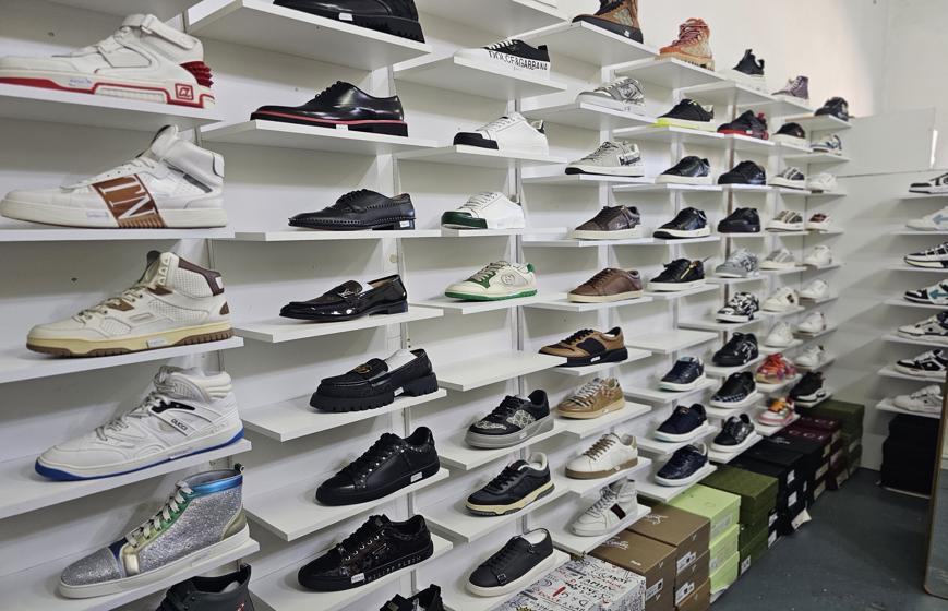 Store slide 2